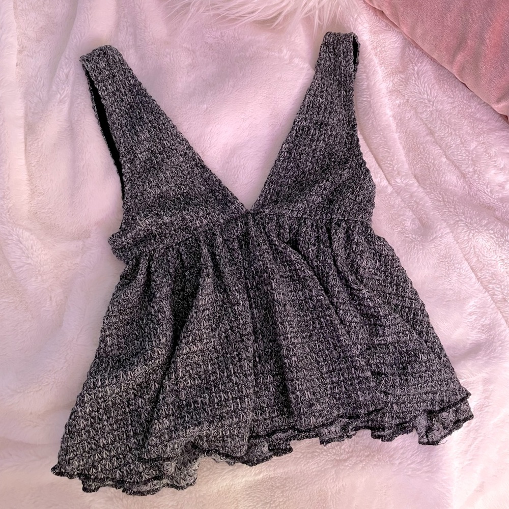URBAN OUTFITTERS TOP